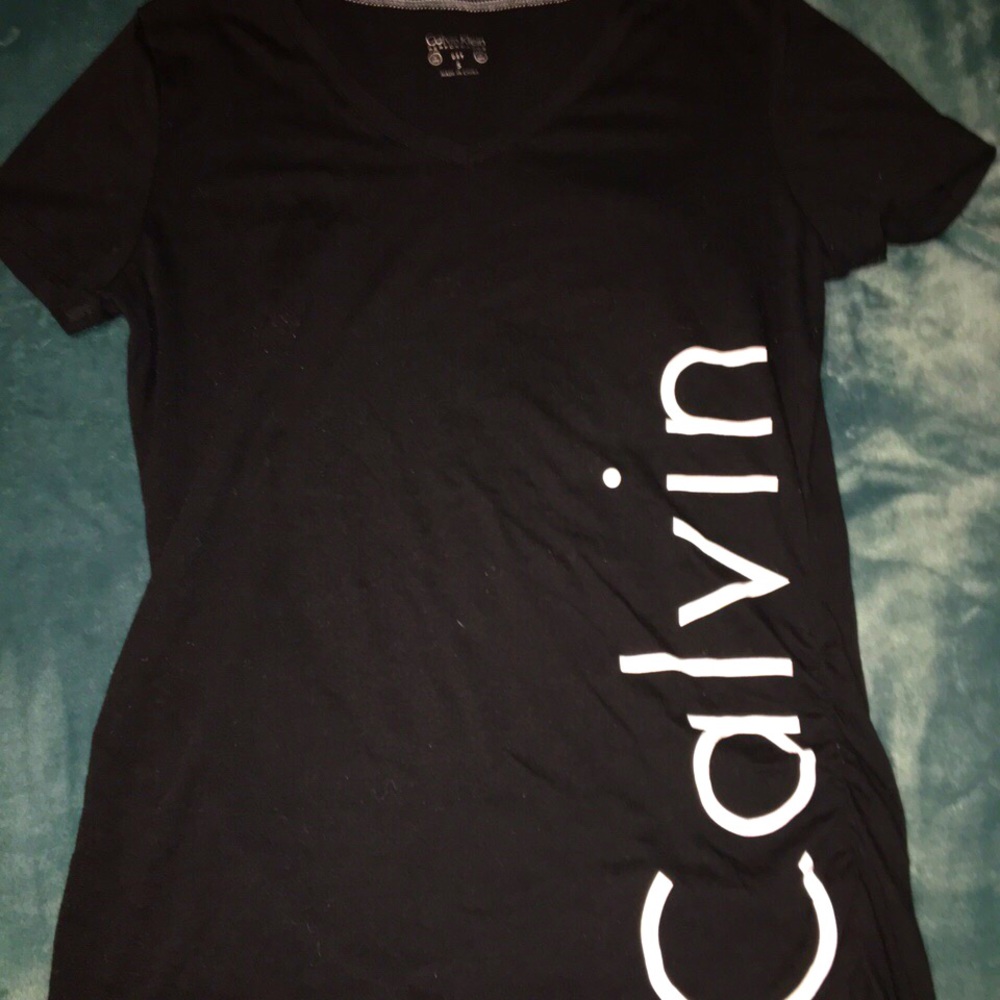 Black Performance short sleeve athletic shirt